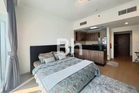 Studio for Rent in Downtown Dubai, Dubai - Fully Furnished | High Floor | Amazing Location