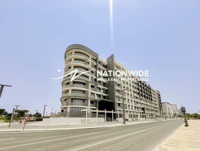 Studio for Rent in Masdar City, Abu Dhabi - Vacant | Furnished | Chic Studio | Street View