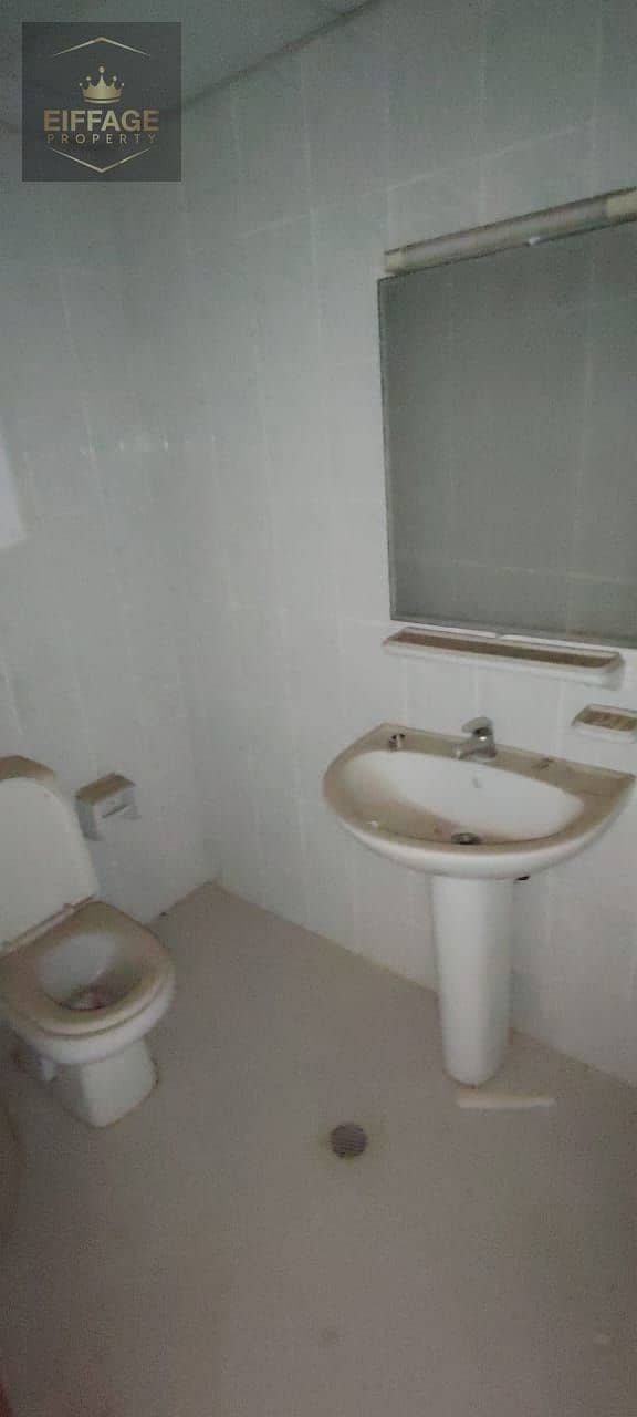 11 IMG-20251002-WA0100. jpg