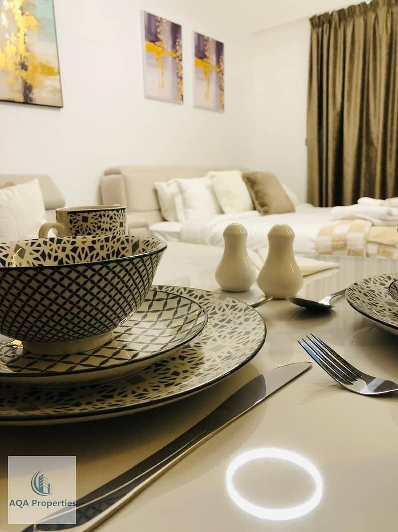 12 ELYSEE TABLE. jpg