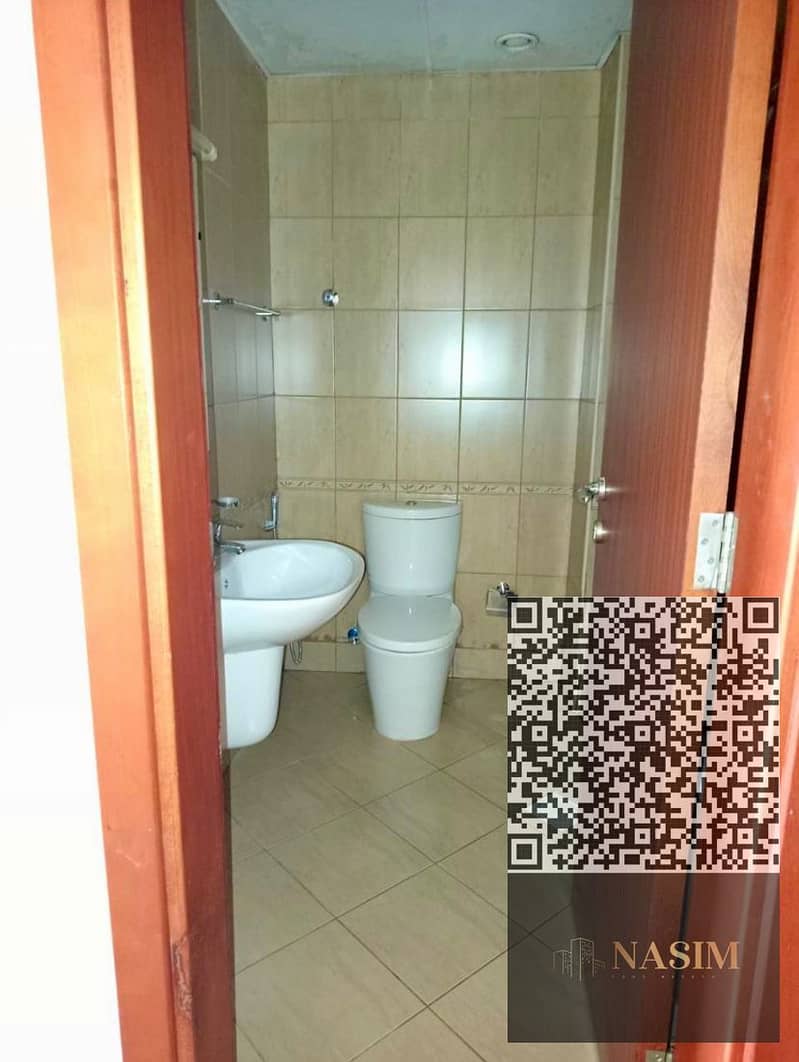 3 fc409bd7-c1fc-49f7-9aed-13f5f4a77b77. jpg