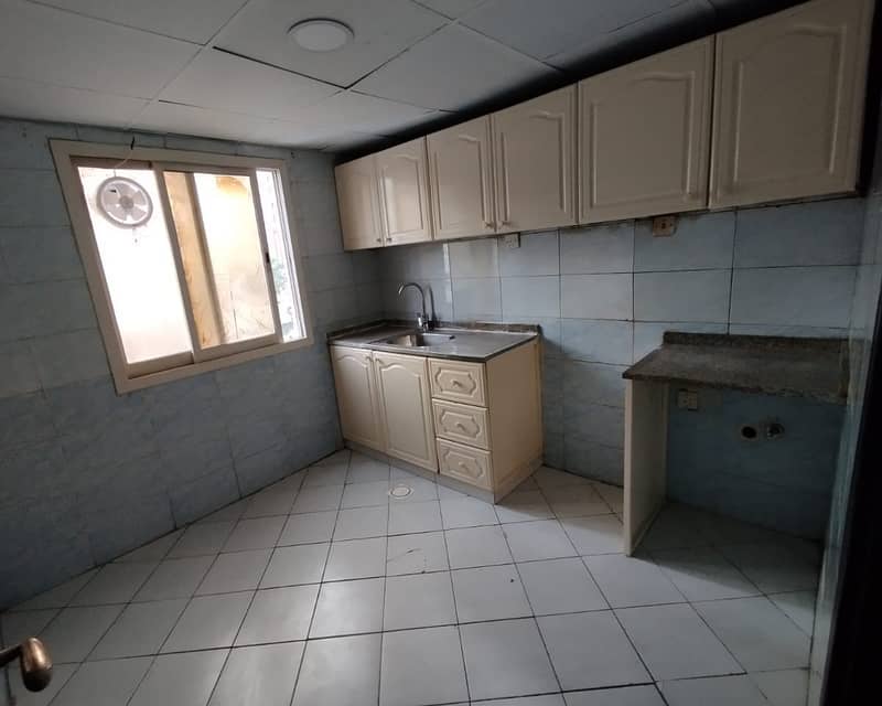 10 b2379d4b-eb39-4ef5-9ceb-2a405a7669d3. jpg
