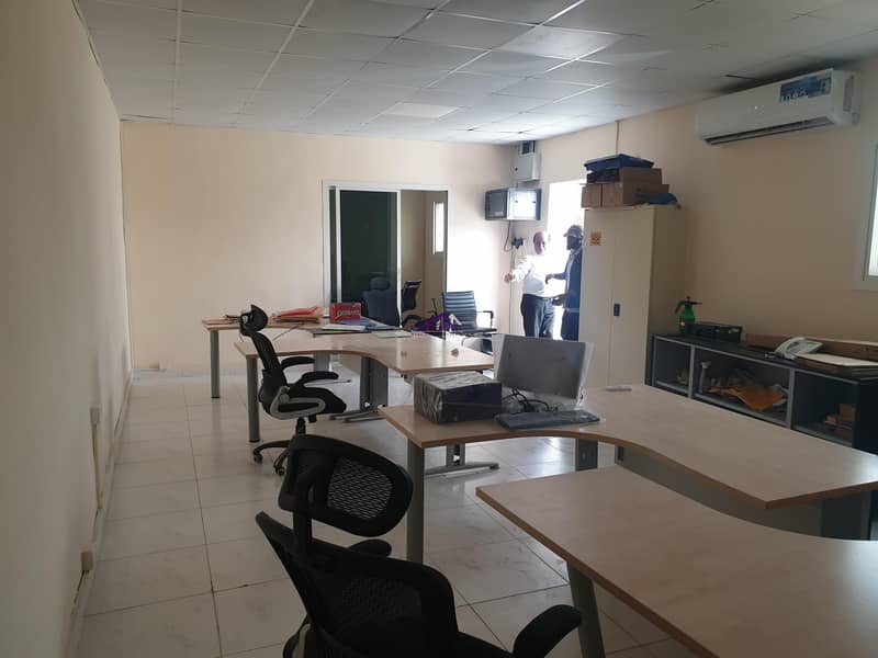 Commercial Plot with Warehouse for long term lease in an excellent location in Ras Al Khor for AED 350K/Yr Commercial Plot with Warehouse for long term lease in an excellent location in Ras Al Khor for AED 350K/Yr