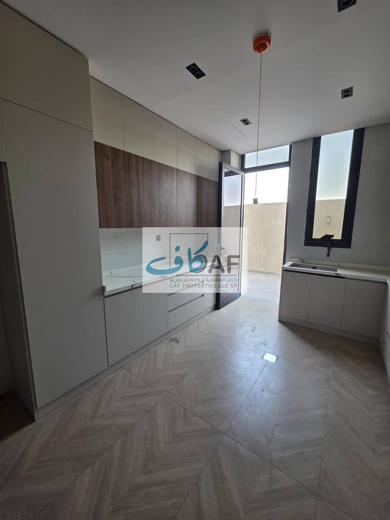 25 صورة واتساب بتاريخ 1447-04-07 في 02.38. 01_32bf8b38. jpg