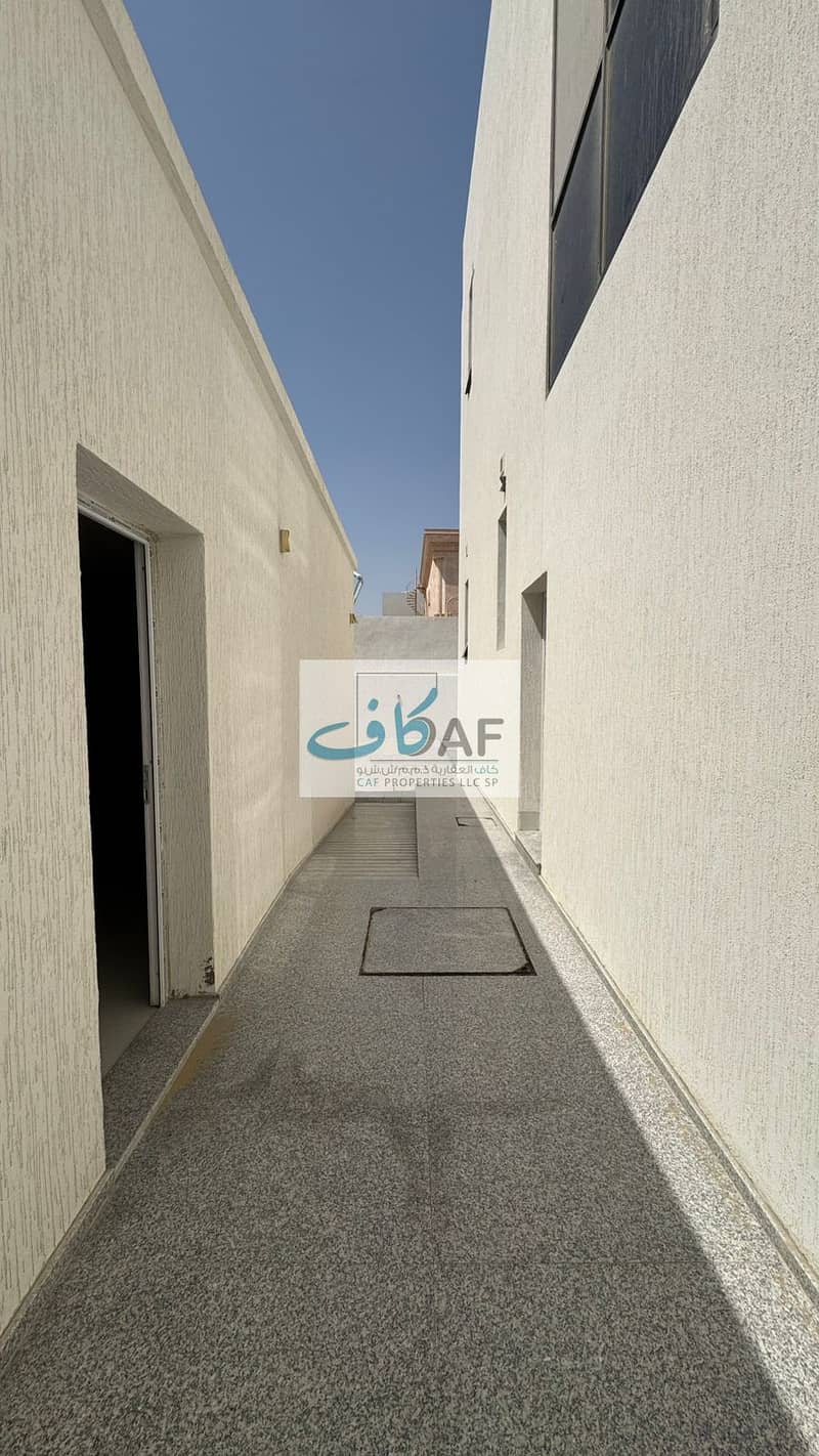 9 صورة واتساب بتاريخ 1447-04-05 في 13.45. 54_3a5e29c9. jpg