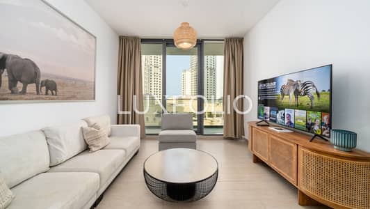 1 Bedroom Flat for Rent in Dubai Marina, Dubai - Waterfront Living | Bright 1-Bedroom Marina