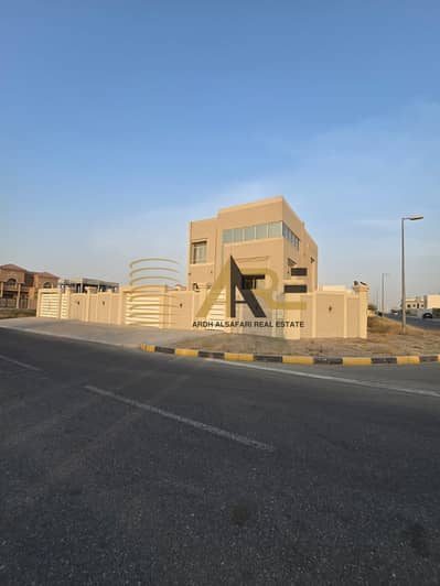 فیلا 4 غرف نوم للايجار في حوشي، الشارقة - IMG-20251002-WA0033. jpg