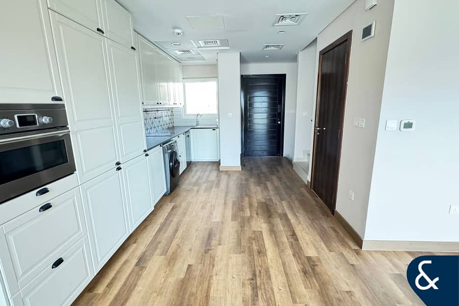Таунхаус в Дамак Хиллс 2,Виктория, 3 cпальни, 1695000 AED - 12962100 Таунхаус в Дамак Хиллс 2,Виктория, 3 cпальни, 1695000 AED - 12962100