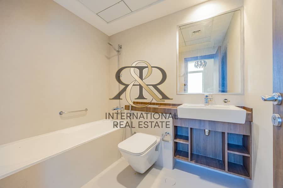 18 0R9A4366-HDR. jpg