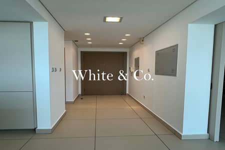 1 Bedroom Flat for Rent in Downtown Dubai, Dubai - Large 1BHK | Boulevard View | Vacant Now