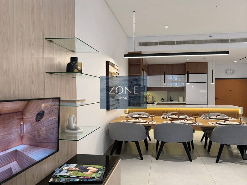 19 Park Lane_19. jpg