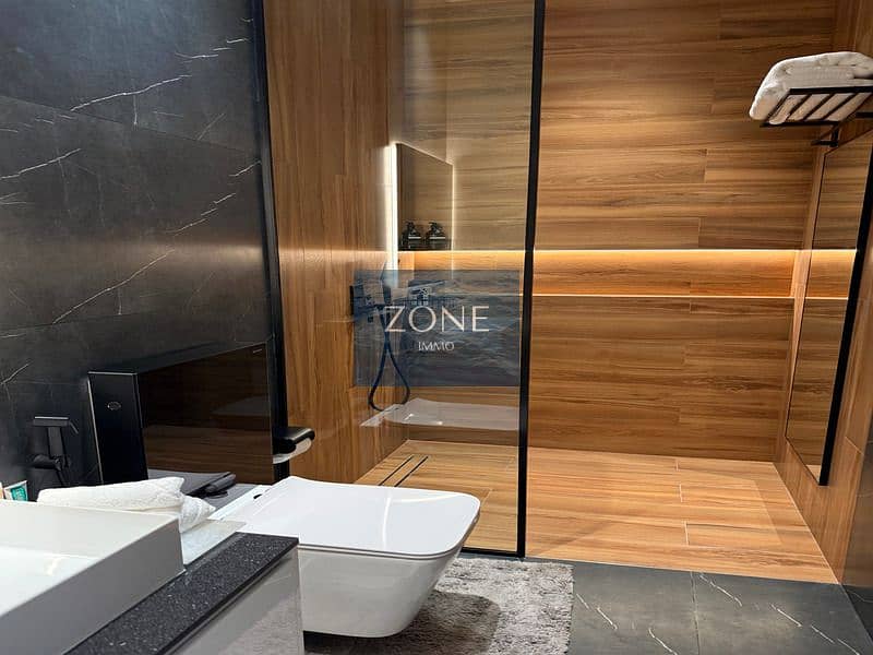 22 Park Lane_22. jpg