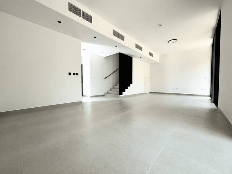 位于蒂拉尔城，马沙尔社区，卡亚区 4 卧室的别墅 220000 AED - 12964761
