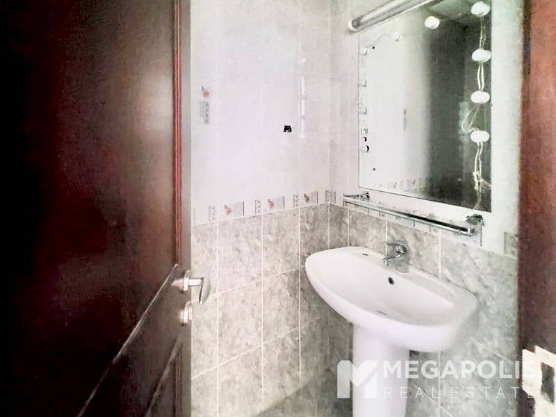 17 ae65cc70-937d-4dbb-aeef-899c5e7f9411. jpg