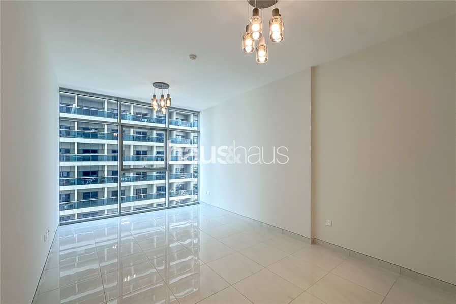 位于商业湾，Future Tower 2 卧室的公寓 135000 AED - 12965801