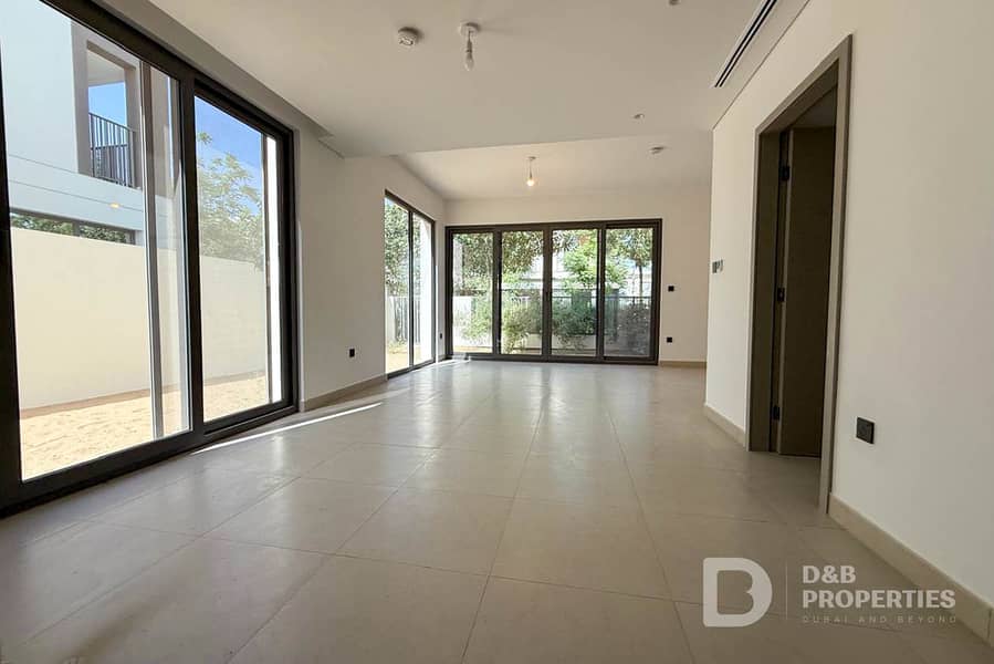 位于蒂拉尔阿尔加夫综合社区，奥拉别墅区 4 卧室的别墅 400000 AED - 12966630