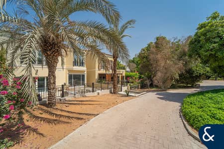 5 Bedroom Villa for Sale in Motor City, Dubai - Extended Townhouse | Vacant | By Park & Pool