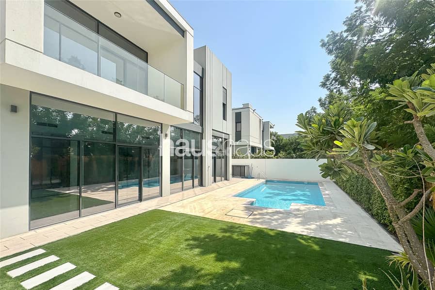 位于阿尔弗雷德街区，穆罗杰弗雷恩别墅区 5 卧室的别墅 500000 AED - 12967648