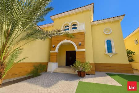 3 Bedroom Villa for Rent in Jumeirah Park, Dubai - Vacant Mid October I Corner Plot I Single Row