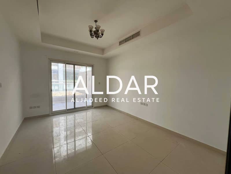 位于朱美拉环形村(JVC)，JVC第15区，盛大乐园 I 5 卧室的别墅 220000 AED - 12968452
