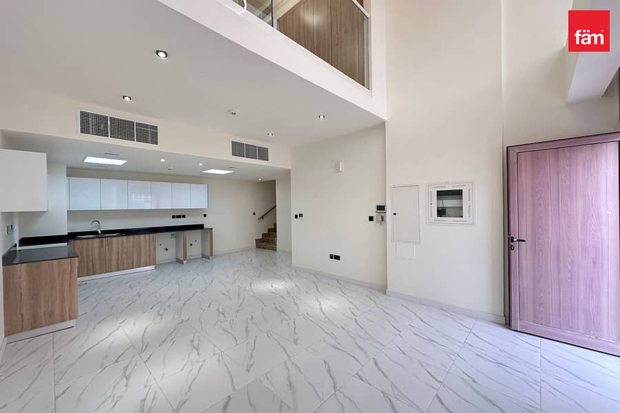 Таунхаус в Дубайлэнд,Рукан,Рукан 3, 3 cпальни, 130000 AED - 12968758 Таунхаус в Дубайлэнд,Рукан,Рукан 3, 3 cпальни, 130000 AED - 12968758