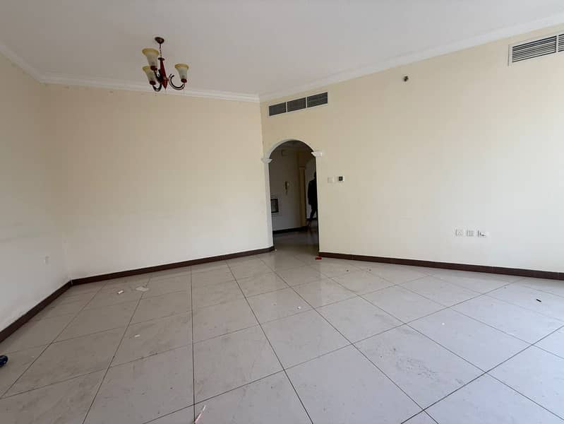 11 df7afd31-aa3a-4440-b313-ceadba243a03. jpg