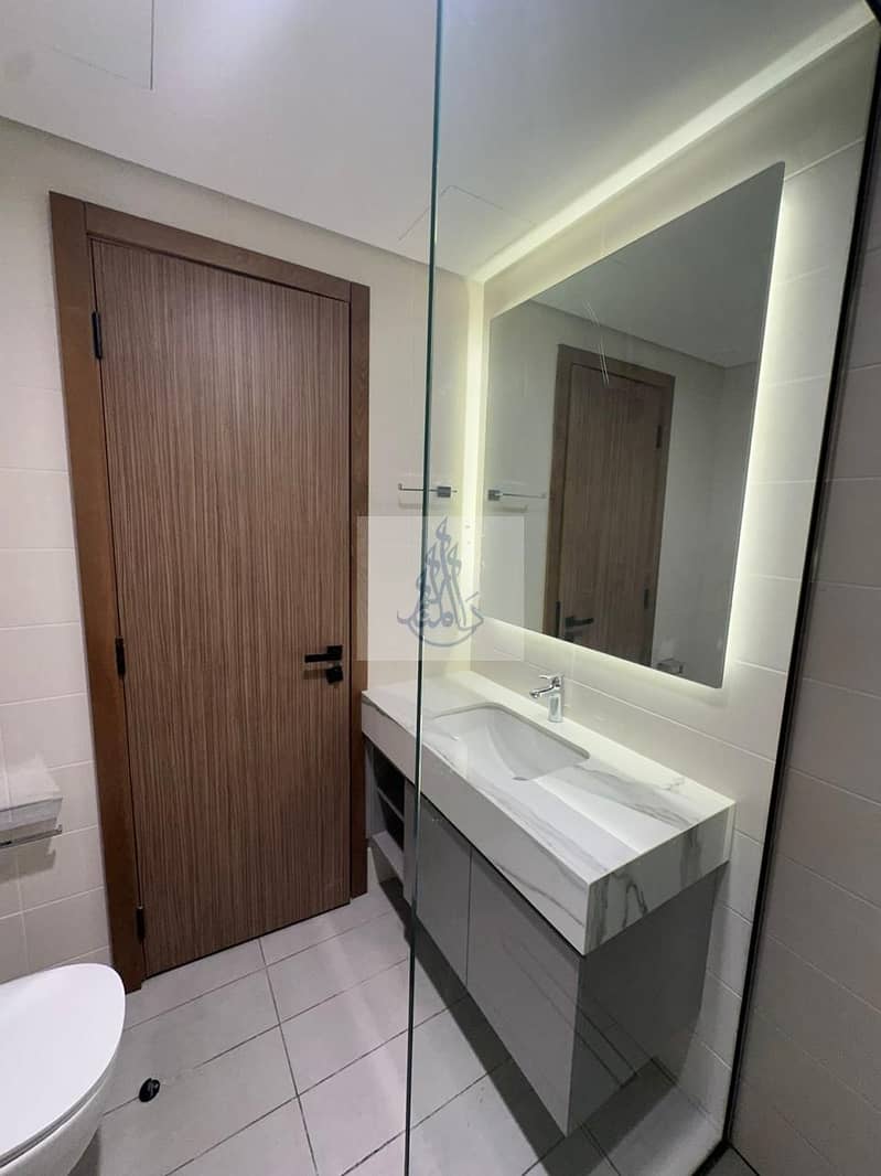 11 32aad321-dd79-4bcb-968b-05ac07fb5bcf. jpg