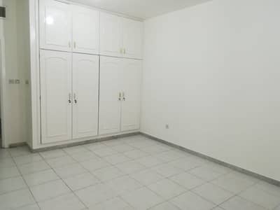 Bright nice 3 Three bedrooms with maid room and balcony low pricee Bright nice 3 Three bedrooms with maid room and balcony low pricee