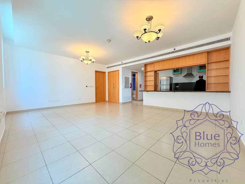 Semi furnished/Family only/Chiller free