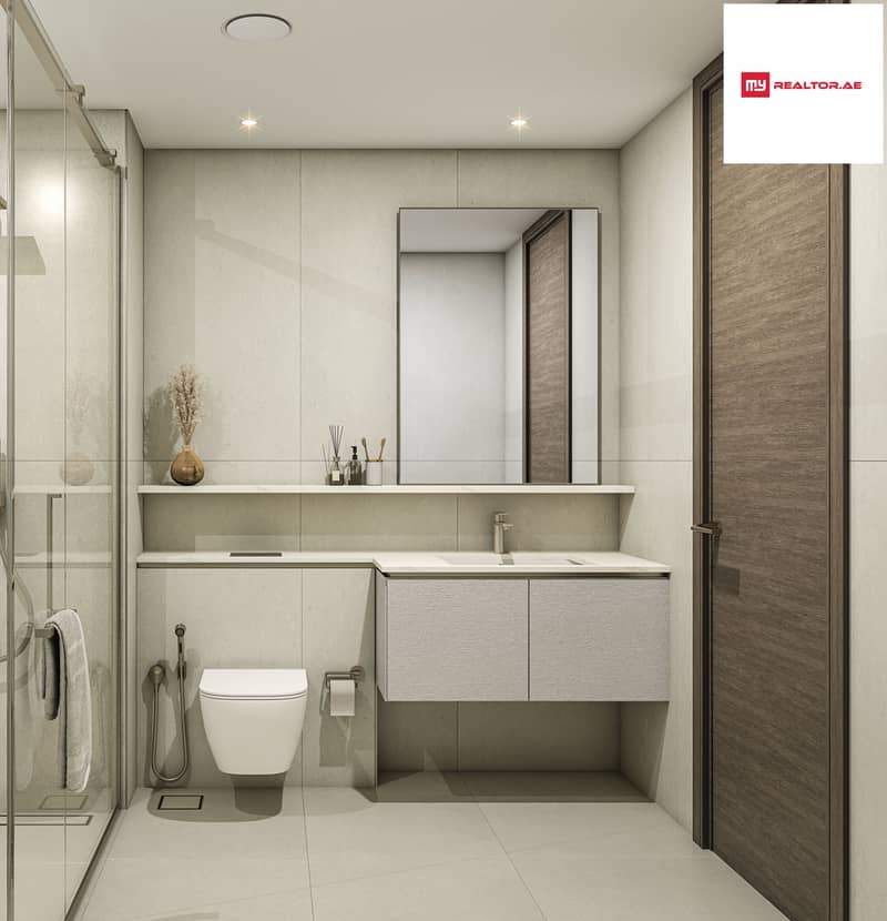 6 Bathroom. jpg