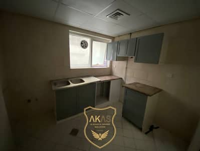 مبنی تجاري  للايجار في القليعة، الشارقة - 1000045661. jpg