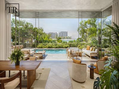 5 Bedroom Penthouse for Sale in Palm Jumeirah, Dubai - Waterfront Living | Panoramic Views | Private Pool