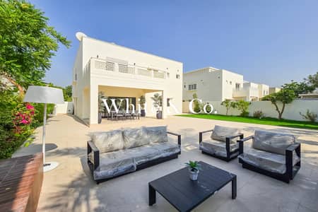 4 Bedroom Villa for Sale in The Meadows, Dubai - Fully Upgraded| Large Plot | Type 2 Layout