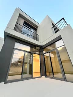 Community View | Prime Location | Spacious Villa