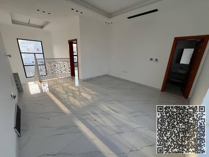 14 WhatsApp Image 2025-10-02 at 12.37. 22_f80fbffe. jpg