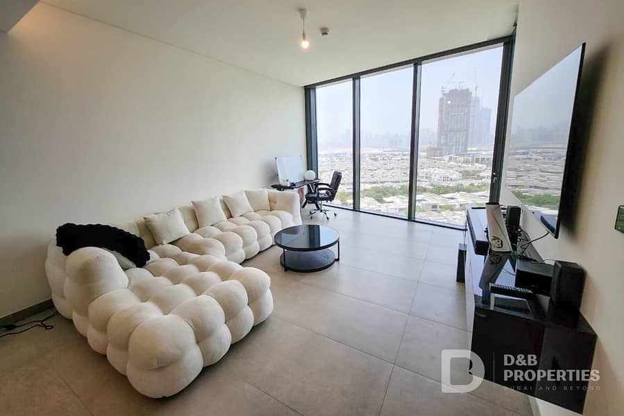 Community View | Mid Floor | Rented