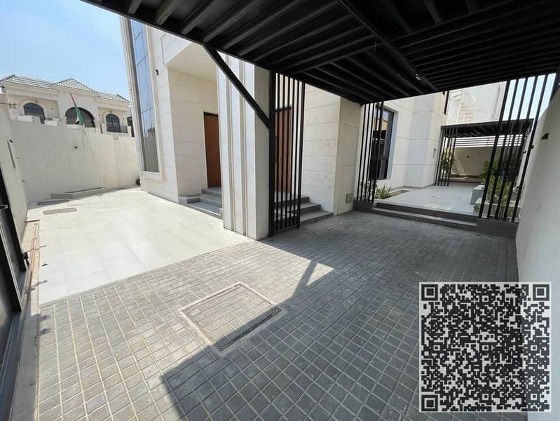 2 WhatsApp Image 2025-10-02 at 12.32. 39_6d7de217. jpg