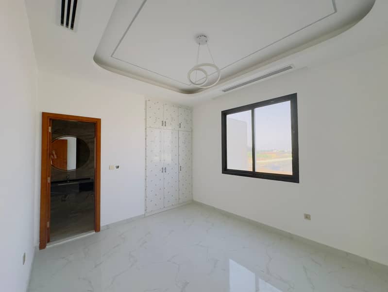 18 IMG-20251001-WA0074. jpg