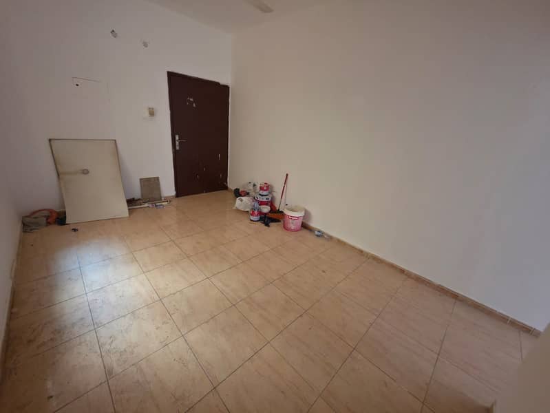 4 7f91eac4-0feb-43b6-84df-842cb81d737a. jpg