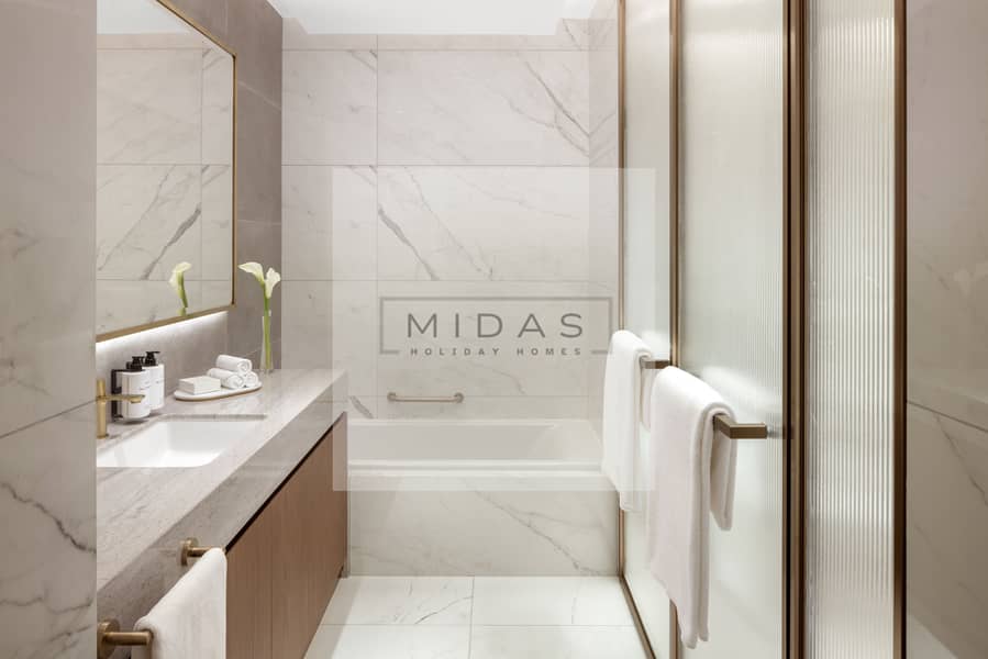 5 Ensuite bathroom. jpg