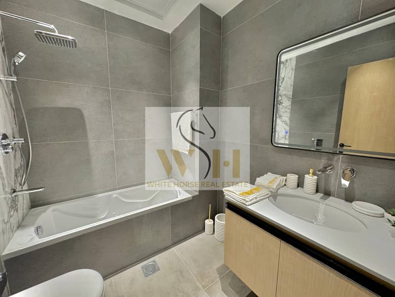 10 Bathroom  Ajman Creek Towers (6). jpg