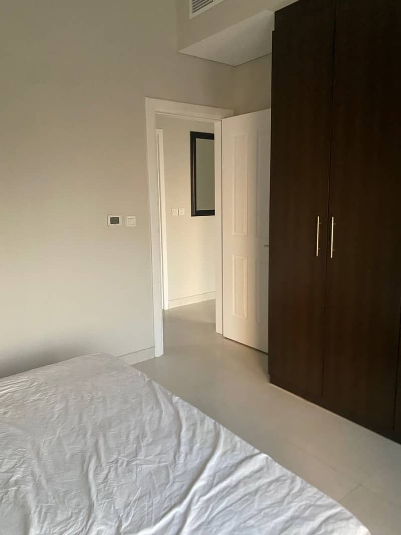 8 e475dc00-3df7-4008-959e-2435ca3d8de9. jpg