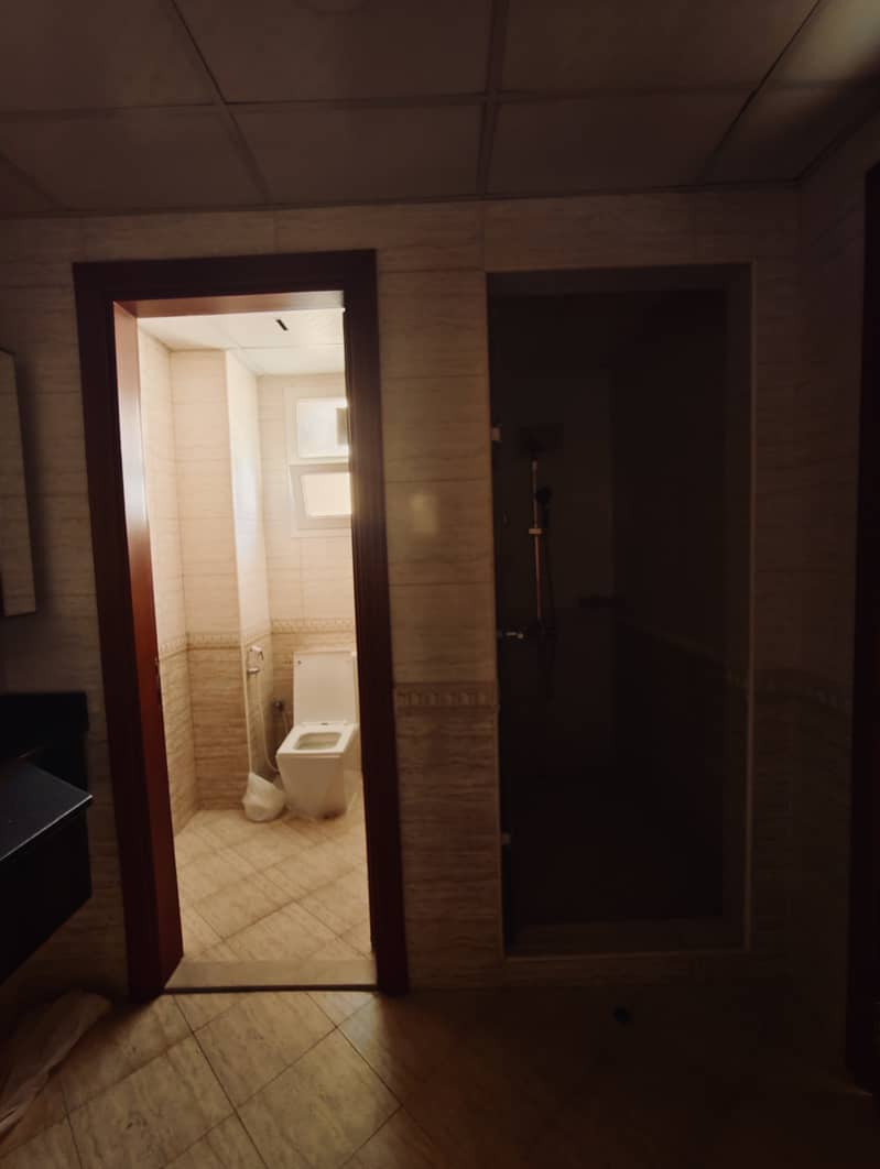 19 02c9a524-18ea-4387-8e6e-d03bb2bcee05. jpg