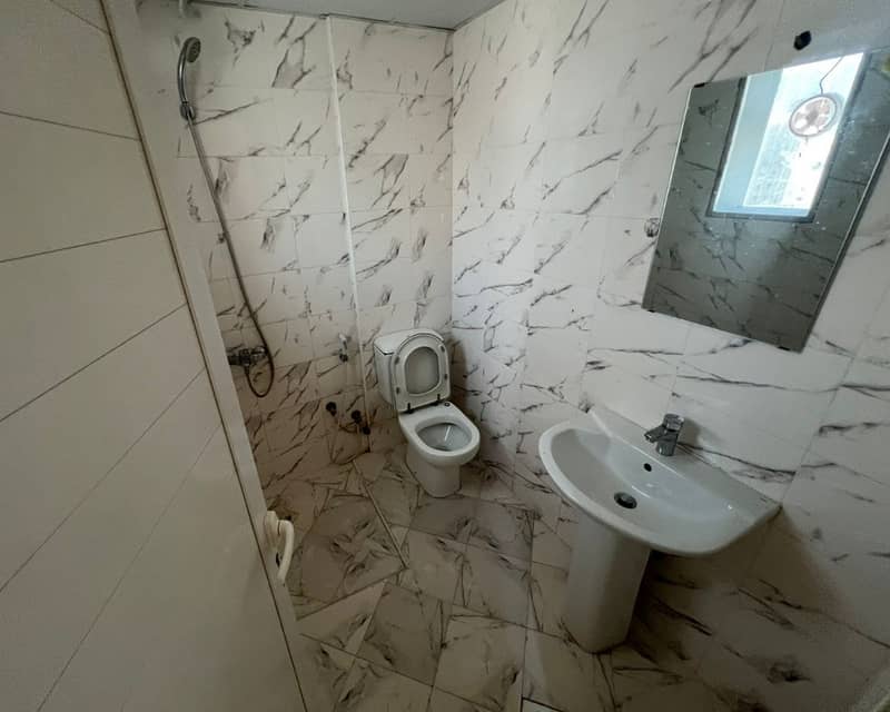 9 f4bcb324-2ce3-40c2-bc0e-54ce4847c0e3. jpg