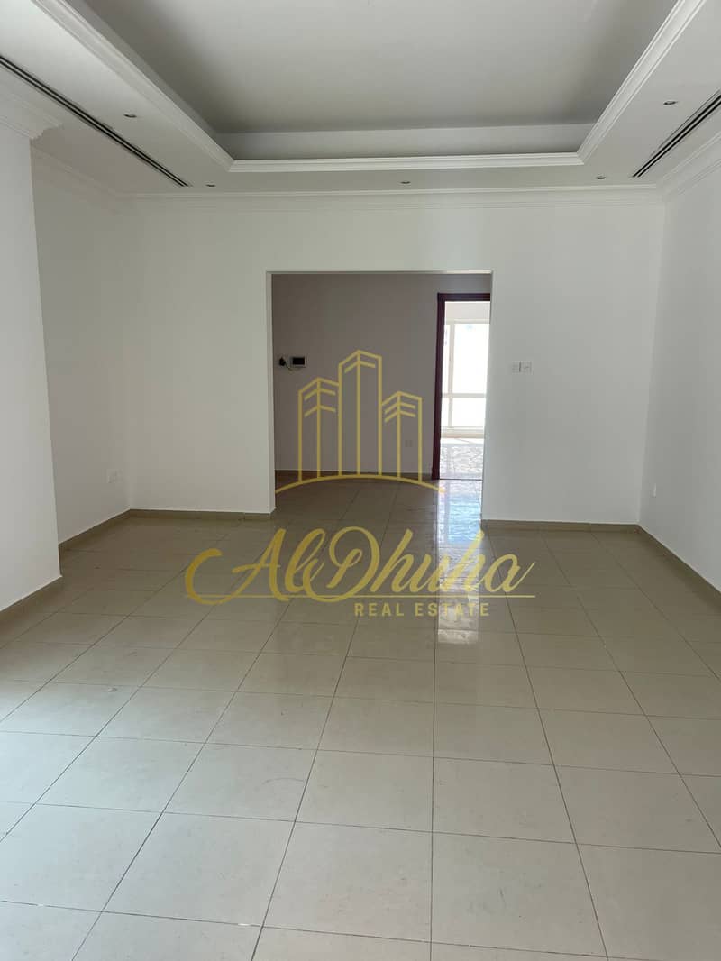 3 d74cdb7c-15d2-4672-8d61-48ecaf5df010. jpg