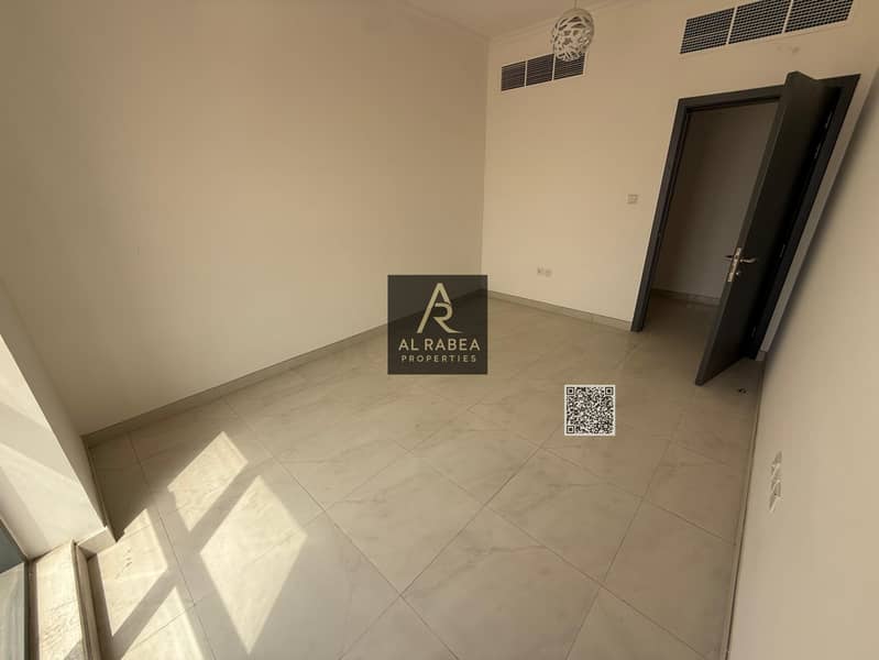 2 aaaf7a53-bcbe-43f2-aed9-0d4a5ca4097c. jpg