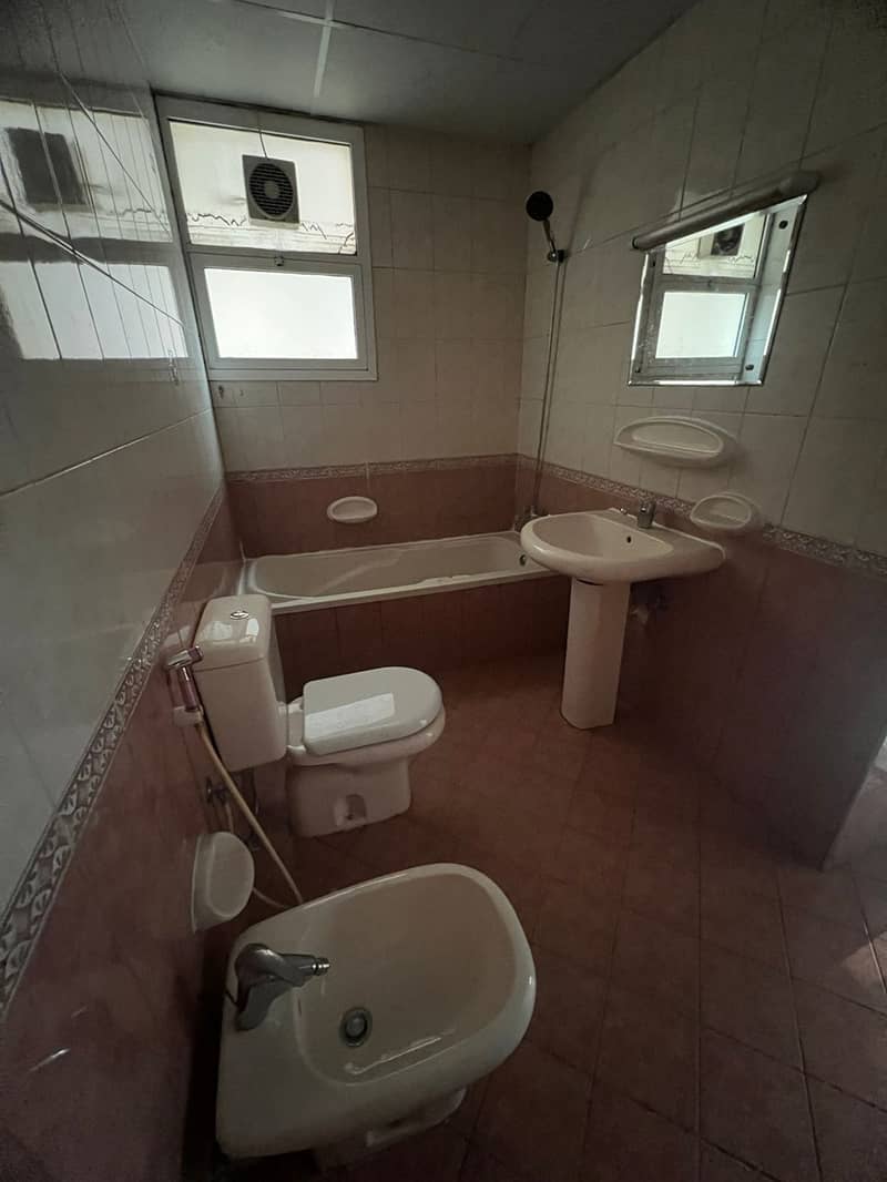 12 IMG-20250823-WA0595. jpg