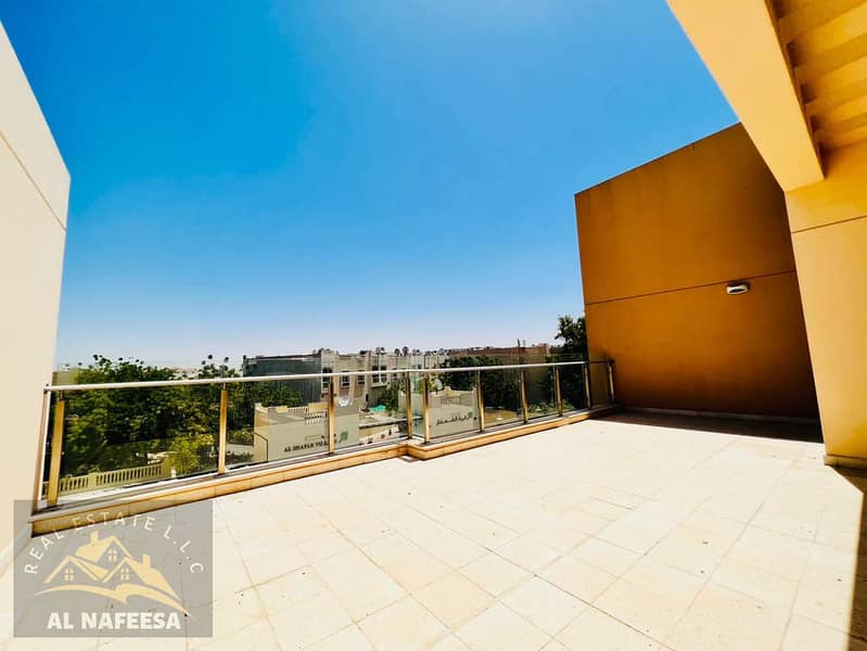 3 YEAR OLD 5BHK 1 BEDROOM DOWN VILLA MIRDIF