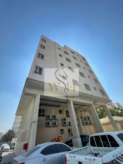 Prime location | Spacious rooftop | Modern design | Free parking