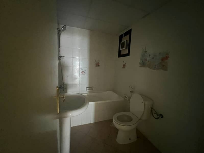 12 IMG-20251001-WA0398. jpg